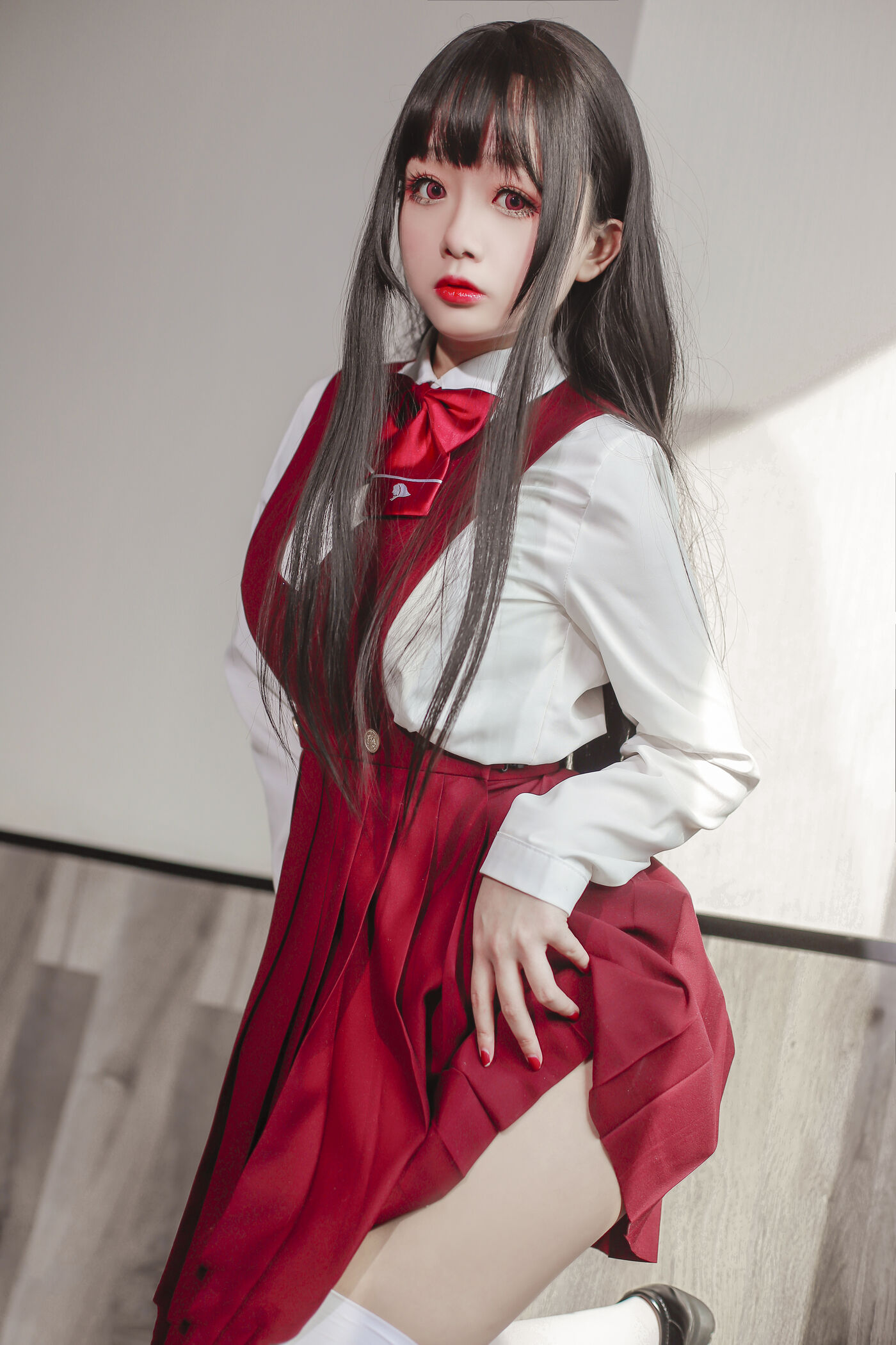 日奈娇 NO.037 JK少女红裙 [28P]插图5